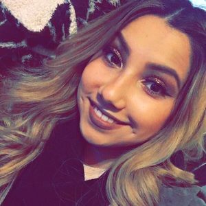 Meet your Posher, Jasmine